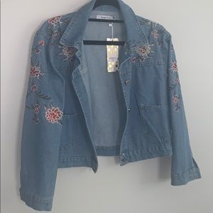 Flower embroidered Jean Jacket